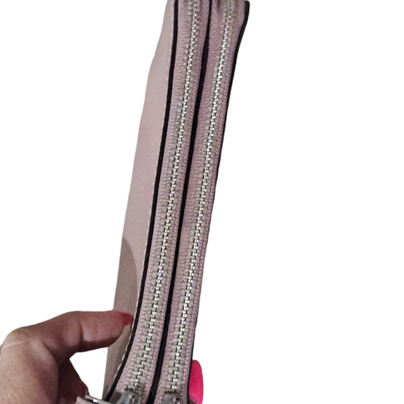 Coach EUC Double Corner Zip Wristlet SV/Soft Lilac - Picture 2 of 5